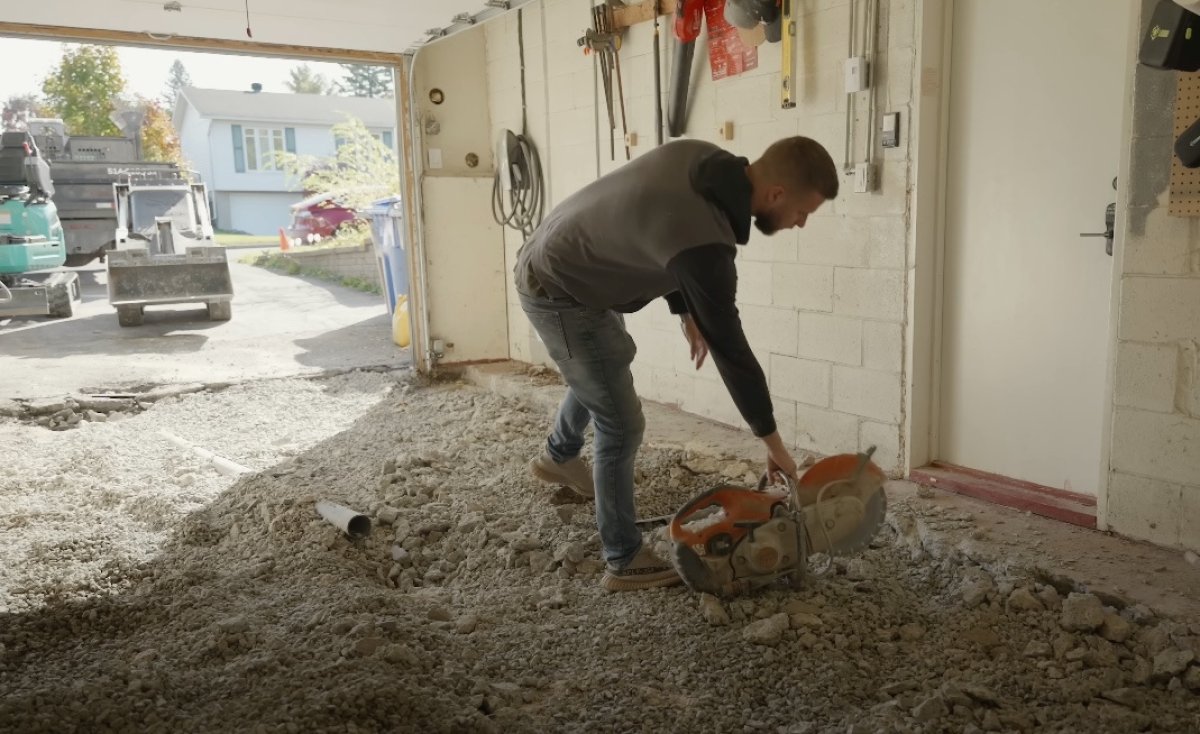 Mateo broken concrete garage floor