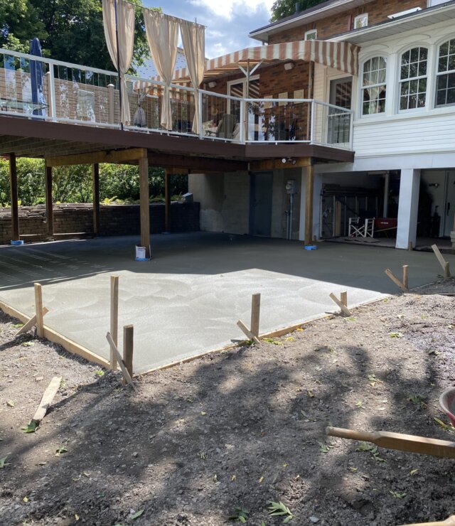 Driveway entrance garage replacement concrete solage solide